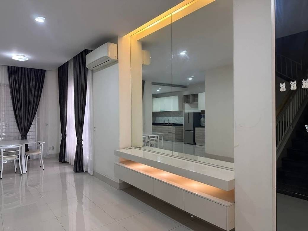 4 Bedrooms Twin Villa For Rent for $1,500