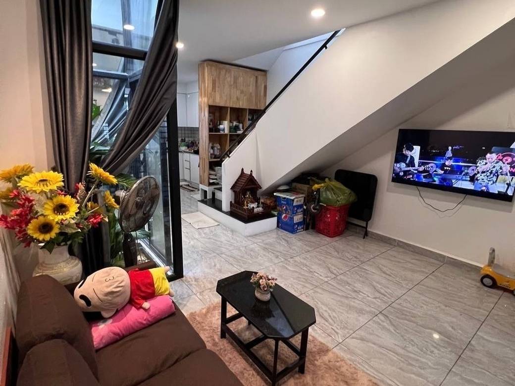 Flat House For Sale in Por Sen Chey $62,000
