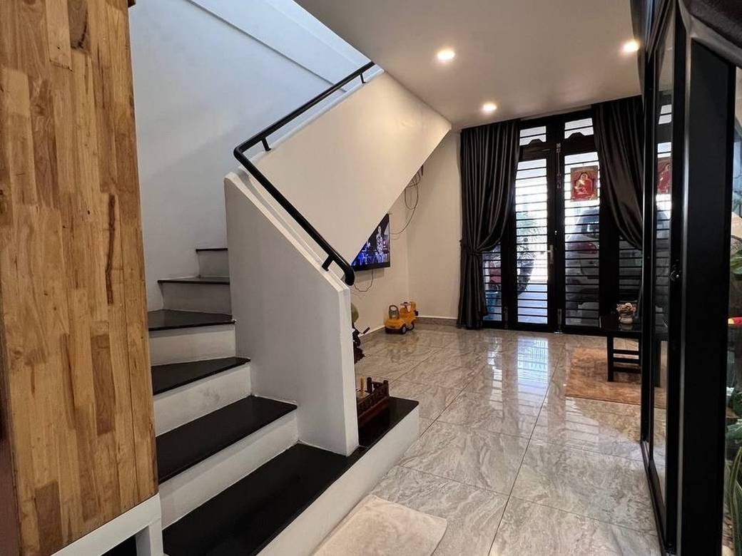 Chaom Chau 3 Flat House For Sale in Chaom Chau 3