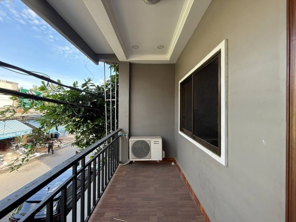 ផ្ទះលក់ដូរ សំរាប់ជួល នៅDaun Penh តម្លៃ $500