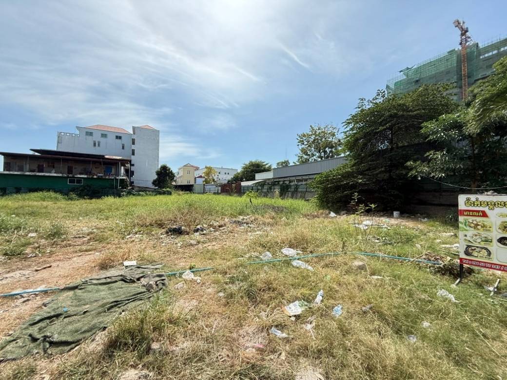 ដី សំរាប់ជួល នៅSen Sok តម្លៃ $3,500