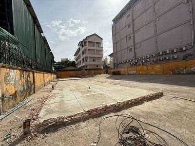 ដី សំរាប់ជួល នៅSen Sok តម្លៃ $3,000