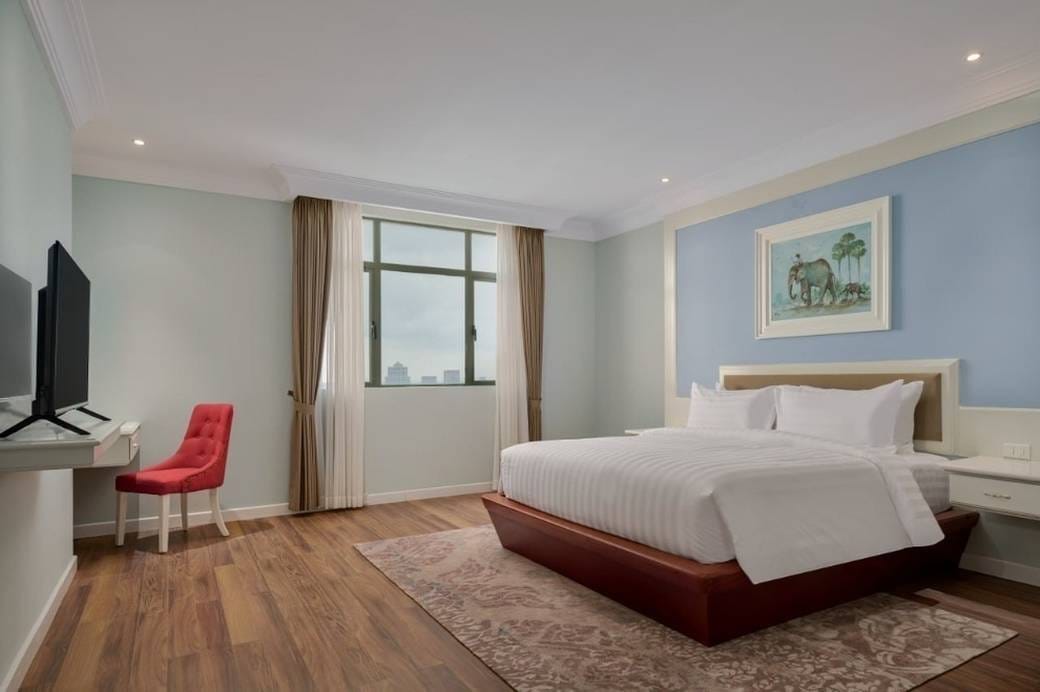 Wyndham Grand Phnom Penh Capital | $2,000 Serviced Apartment