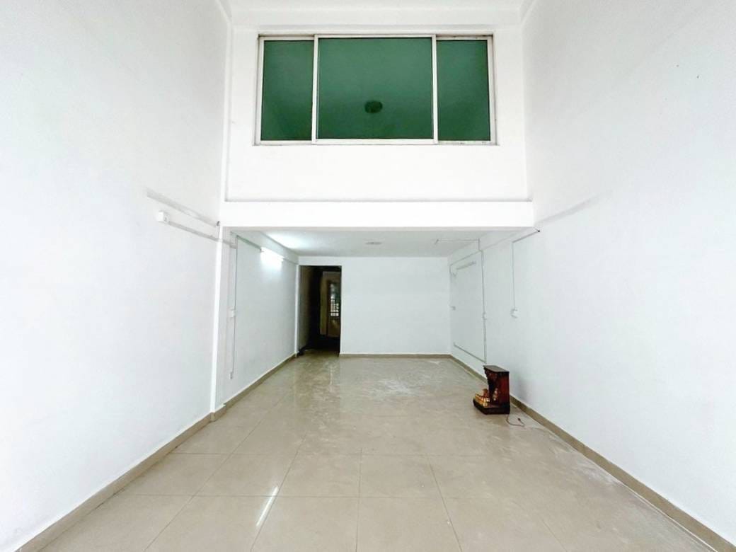 Boeng Keng Kang店屋出售，价格$390,000