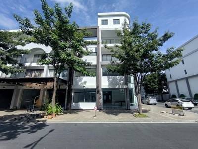 ផ្ទះលក់ដូរ តម្លៃ $700,000
