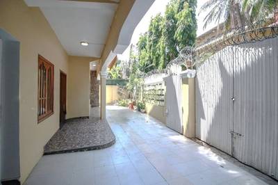 Budynek Na wynajem w Chamkarmon $2,200