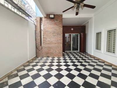 ផ្ទះ តម្លៃ $800