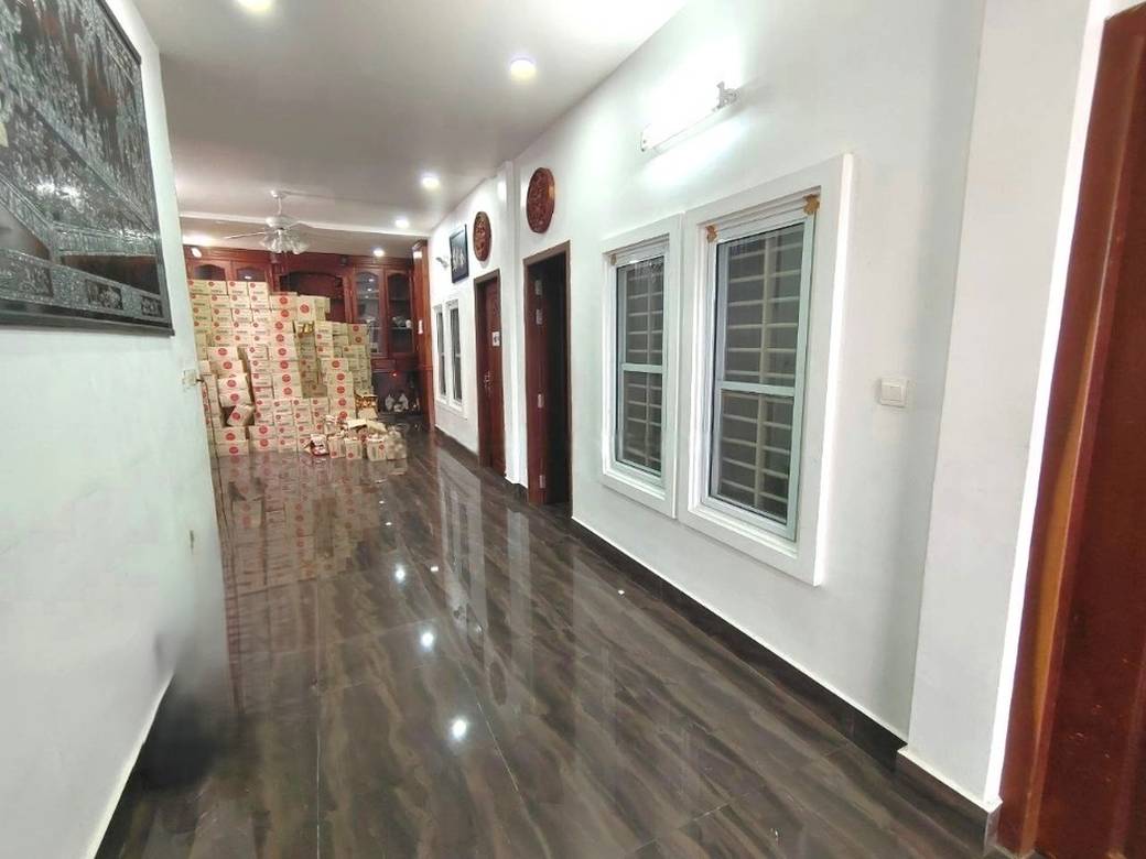 House and lot 4 បន្ទប់គេង សំរាប់ជួល ក្នុងតម្លៃ $800