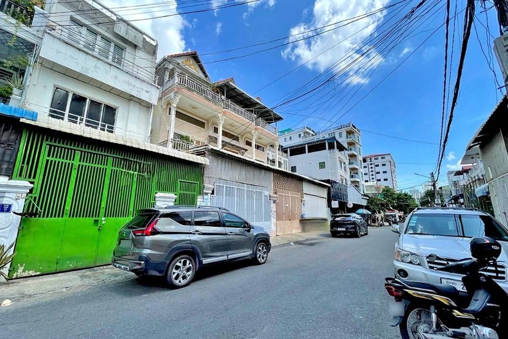 店屋出售，位于, 万景岗3分区（BKK3), 波哥堪, 金边