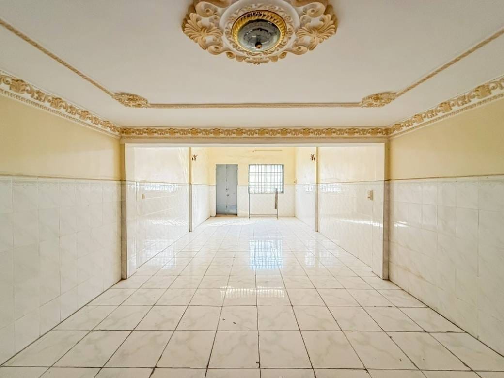 Toul Kork Flat House Na prodej in Toul Kork