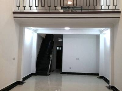 Daun Penh店屋出售，价格$350,000