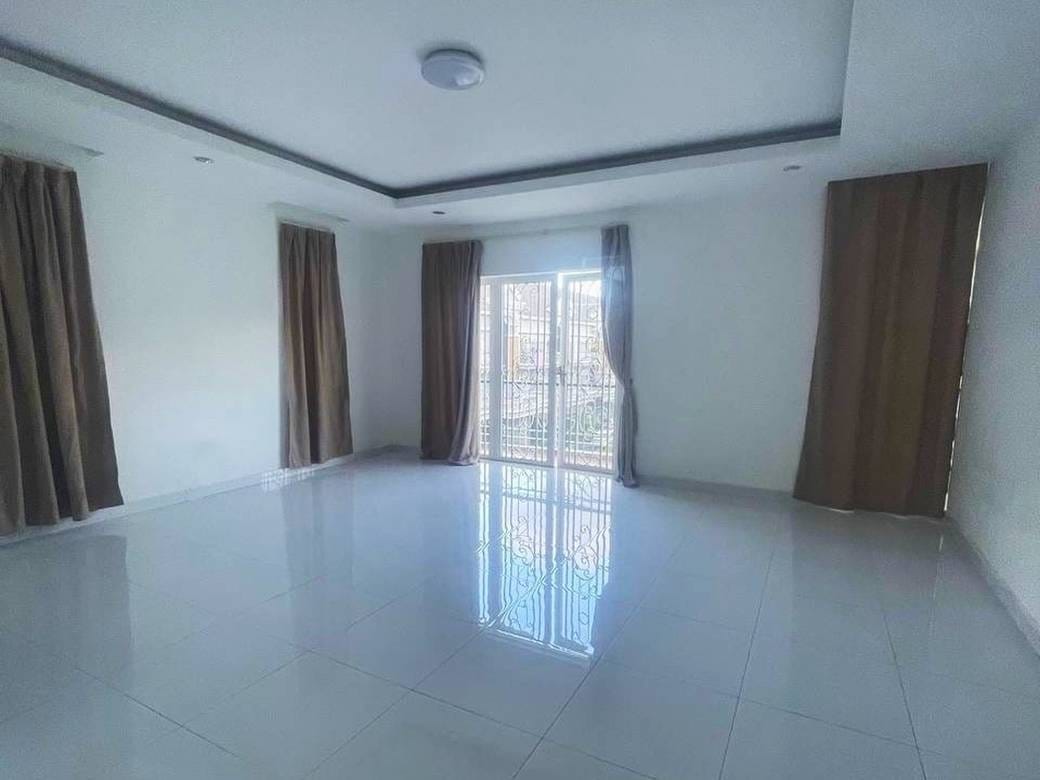 침실 9개 별장 매매 - $460,000