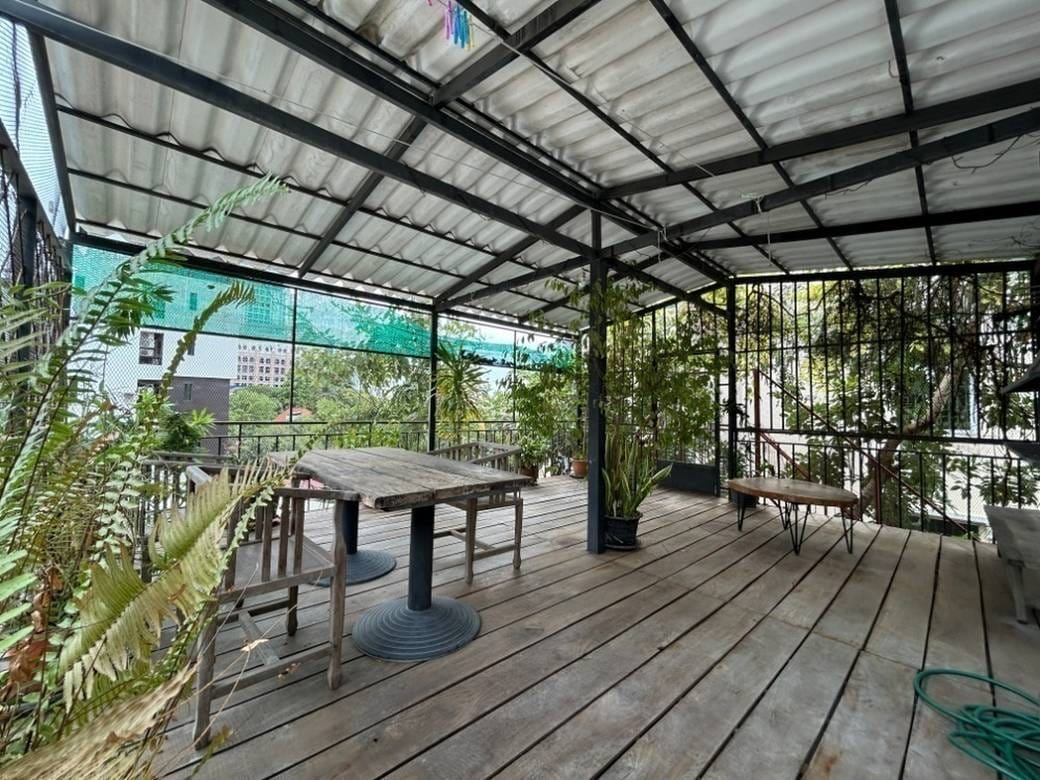 220 sqm Living Size Apartmán K pronájmu in Chamkarmon