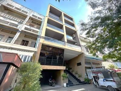 โรงแรม สำหรับเช่า ใน Boeng Keng Kang $10,000