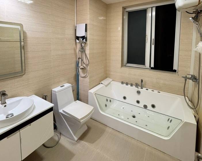Chamkarmon Condo Na prodej in Tonle Bassac Chamkarmon $420,000