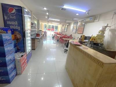 Chamkarmon ตึกแถว สำหรับเช่า ใน Tonle Bassac Chamkarmon $2,000