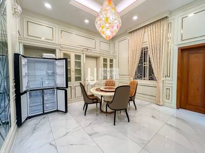 Villa À louer à Russey Keo $6,000