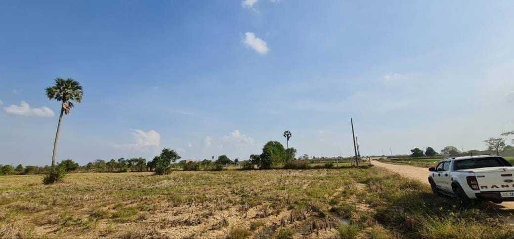 Pong Tuek Lot For Sale in Pong Tuek