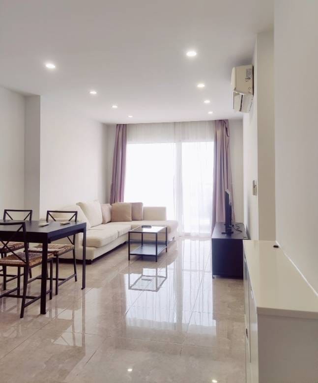 Condo For Rent in Chamkarmon $1,100