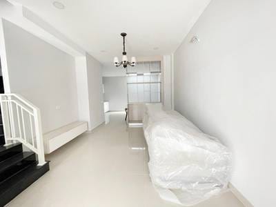 Maison en rangée À louer à Dangkao $400