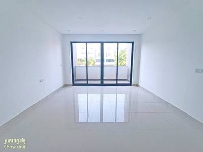 Chroy Changvar店屋出售，价格$228,000