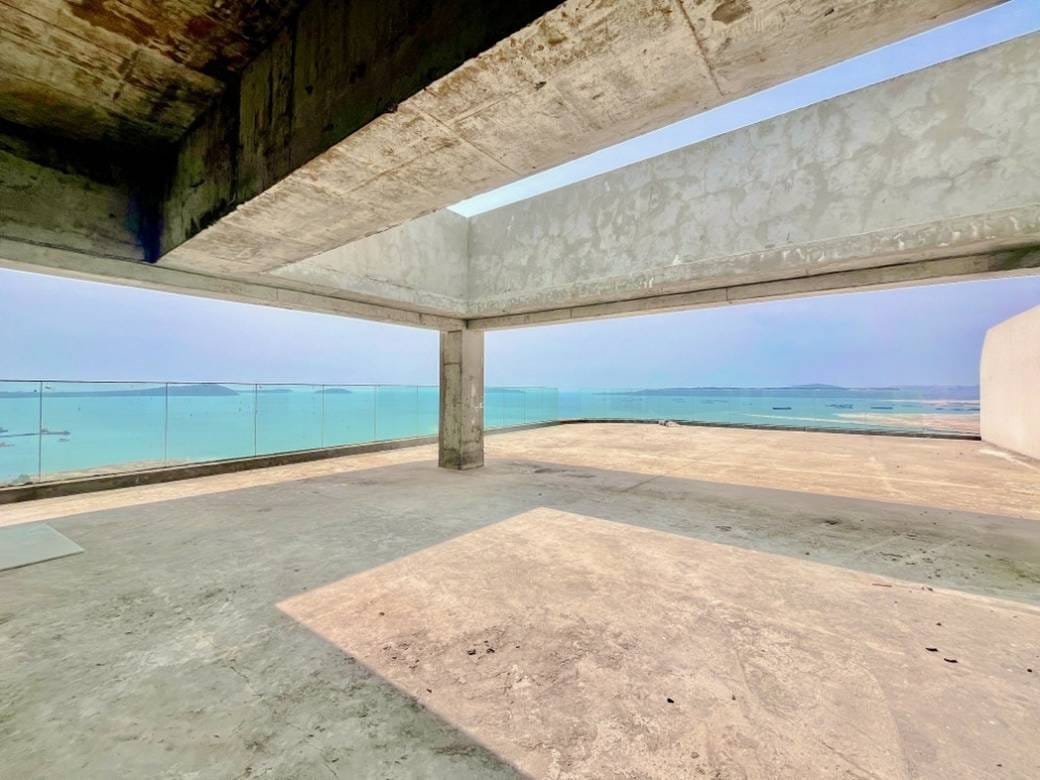 Platinum Coast | Penthouse Na prodej in Kampong Saom $1,500,000