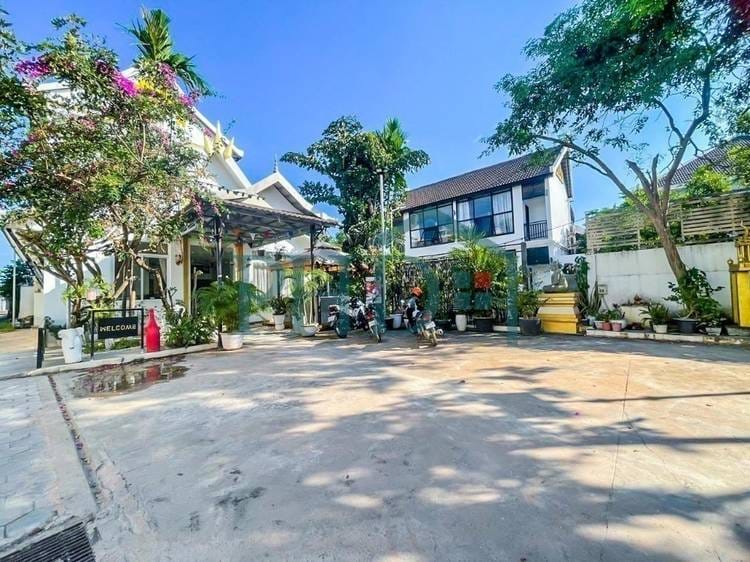 Hotel For Sale in Sala Kamraeuk, Siem Reap