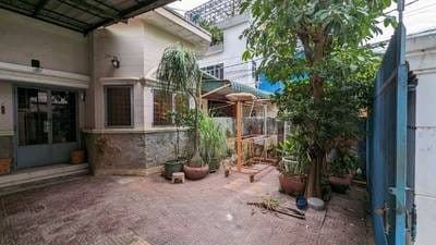 135 sqm Living Size House and lot Na prodej in Toul Kork
