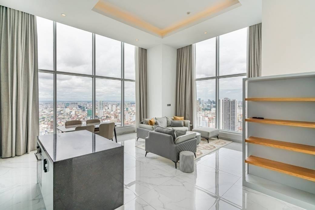 $600,000 Condo