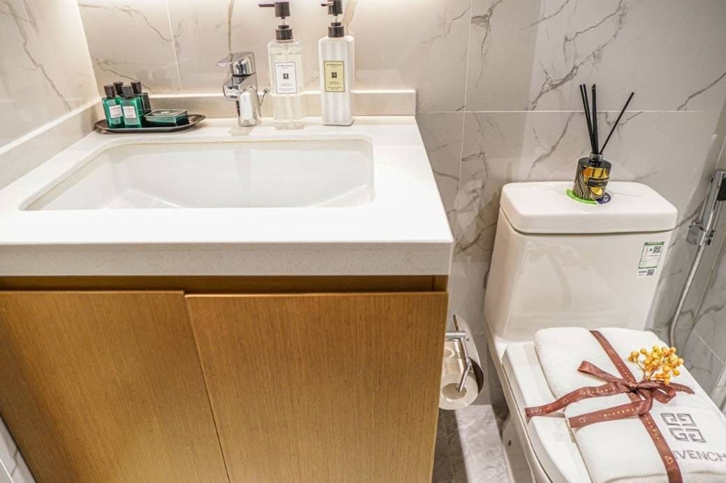 Condo For Sale in BKK 1, Boeng Keng Kang, Phnom Penh