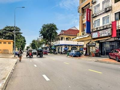 120 sqm Land Size Shophouse For Rent