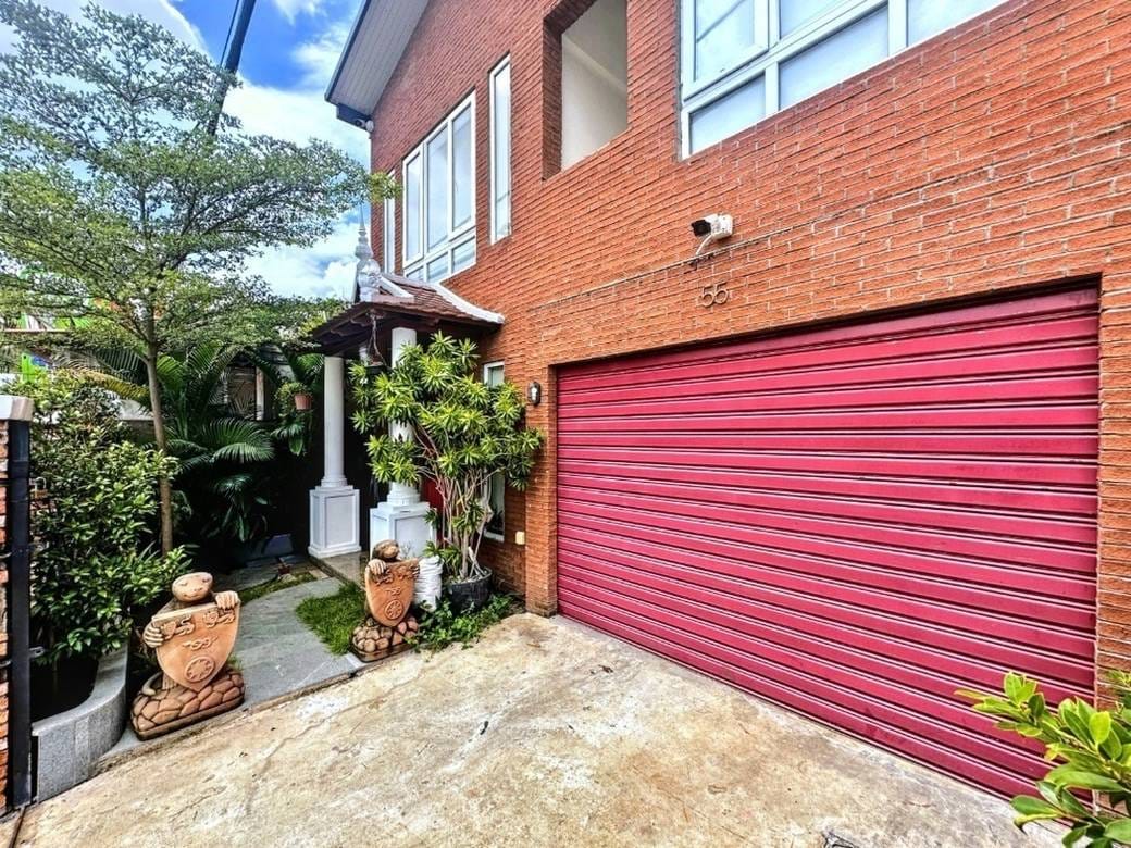 $490,000 House