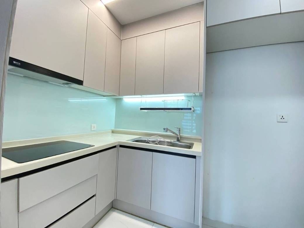 98 sqm Land Size Kanceláře K pronájmu