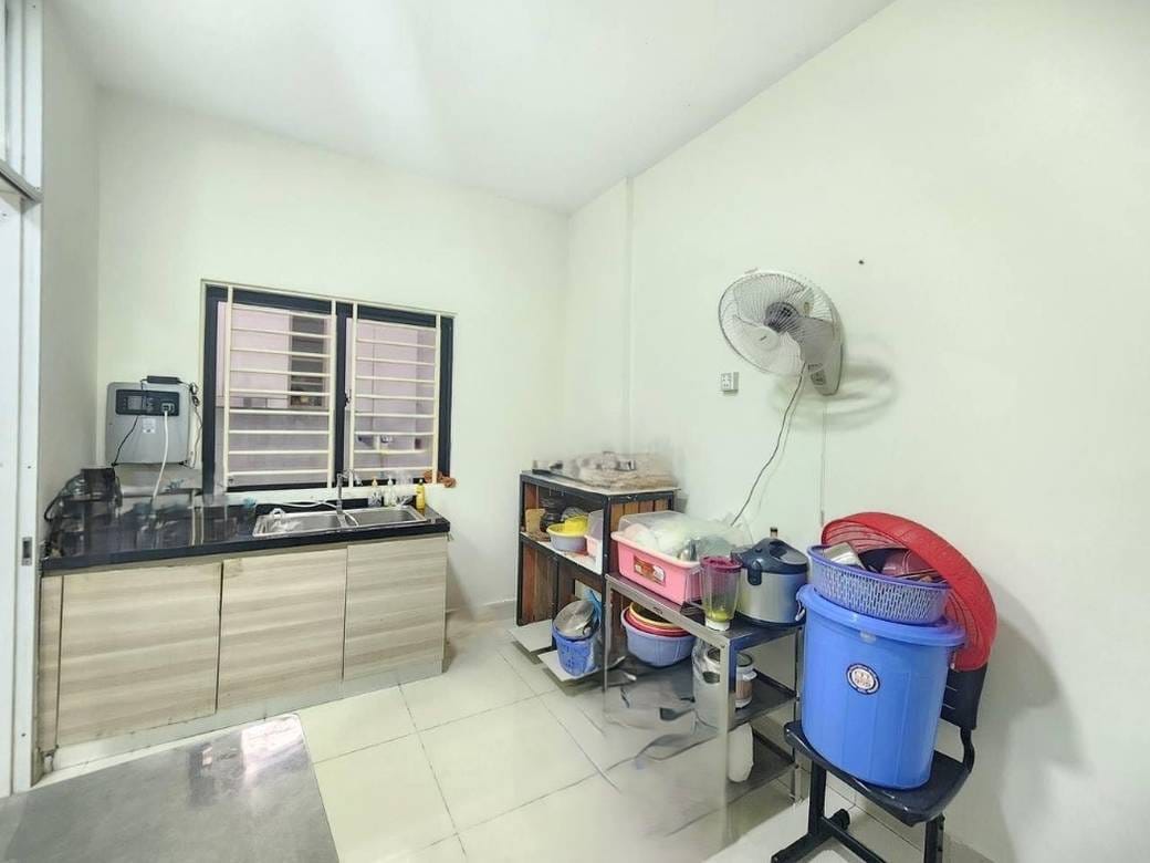 Shophouse Na prodej in Sen Sok $145,000