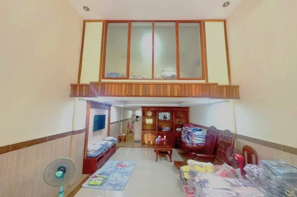$145,000 Shophouse