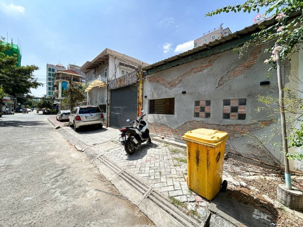 300 sqm Land Size Pozemky K pronájmu