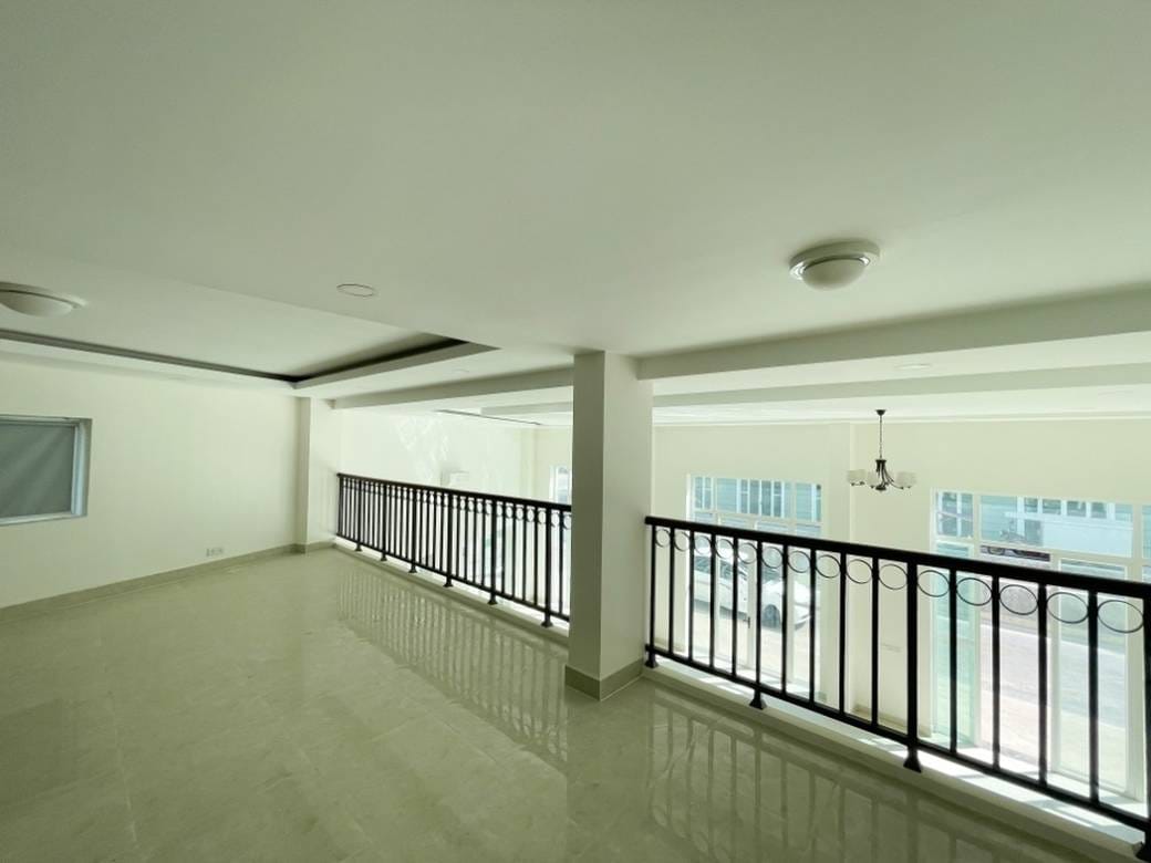 Tonle Bassac Shophouse K pronájmu in Tonle Bassac