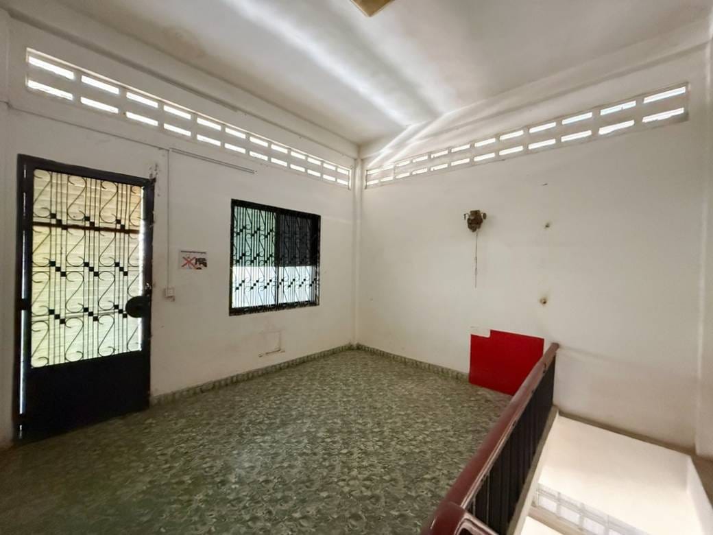 วิลล่า For Sale & Rent ใน 7 Makara $900,000