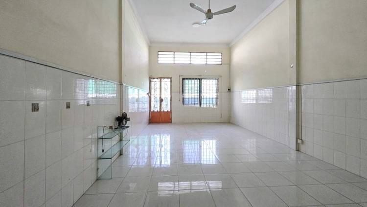 ตึกแถว สำหรับเช่า ใน Tumnob Tuek, Boeng Keng Kang, Phnom Penh