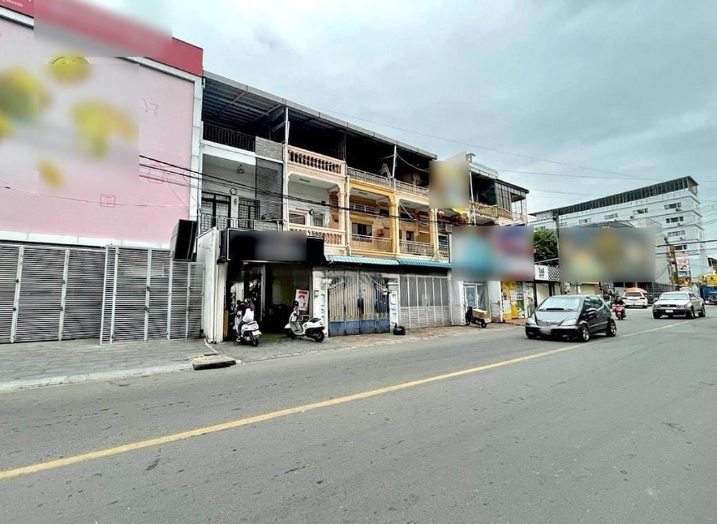 105平方米土地面积的CommercialShophouse出租