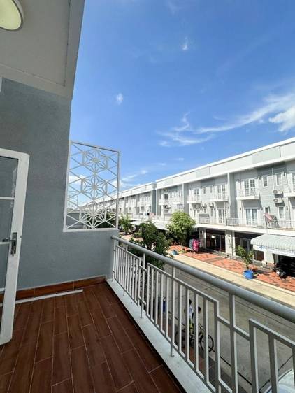 67 sqm Land Size Flat House Na prodej