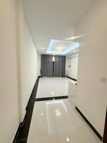 $77,000 Flat House