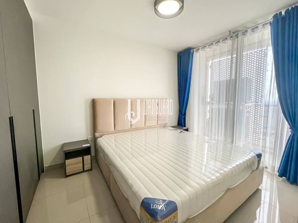 $1,350 Condo