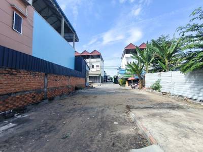 240平方米土地面积的土地出售，价格$250,000