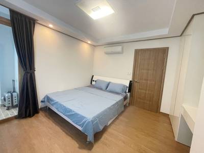 De Castle Royal Condominium | 1 Bedrooms Condo For Rent for $650