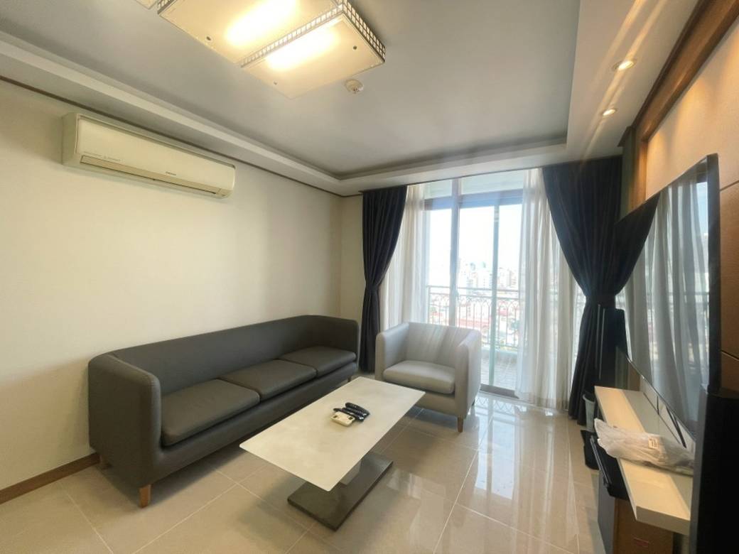 De Castle Royal Condominium | Condo For Rent in BKK 1, Boeng Keng Kang, Phnom Penh