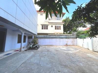 Budynek Na wynajem w Chamkarmon $3,500