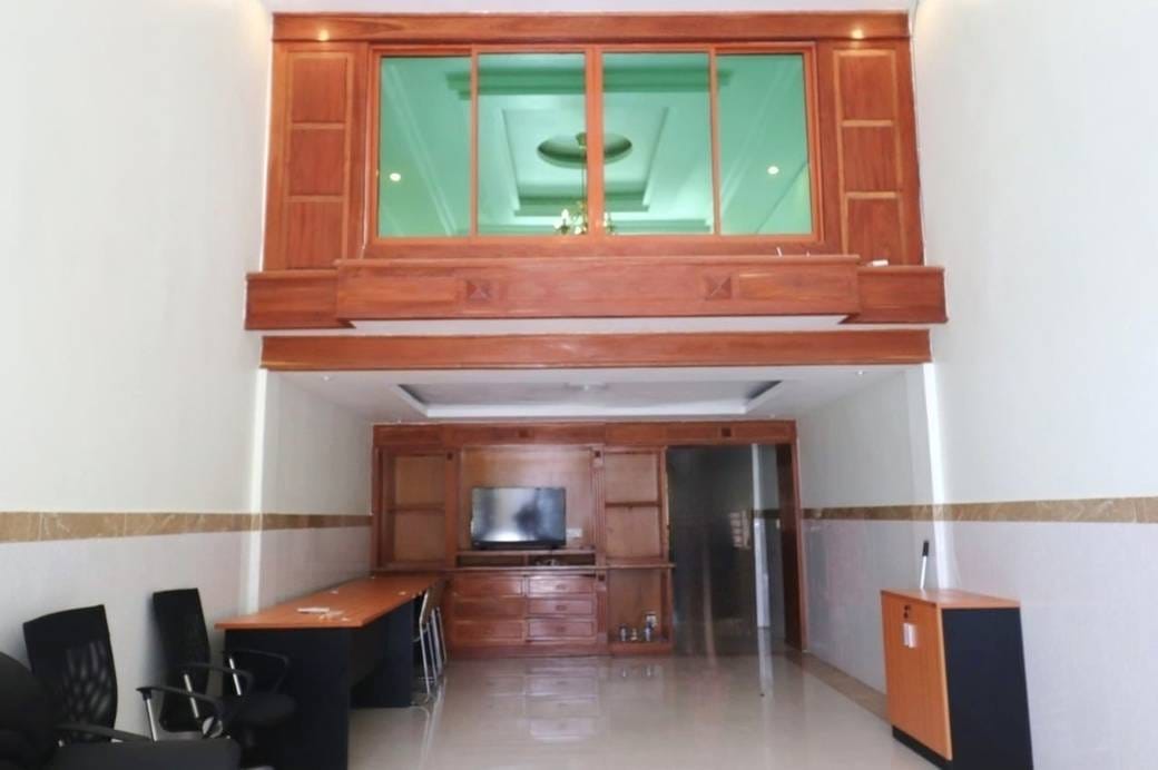 $140,000 店屋