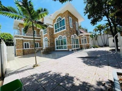 $5,000 Vila