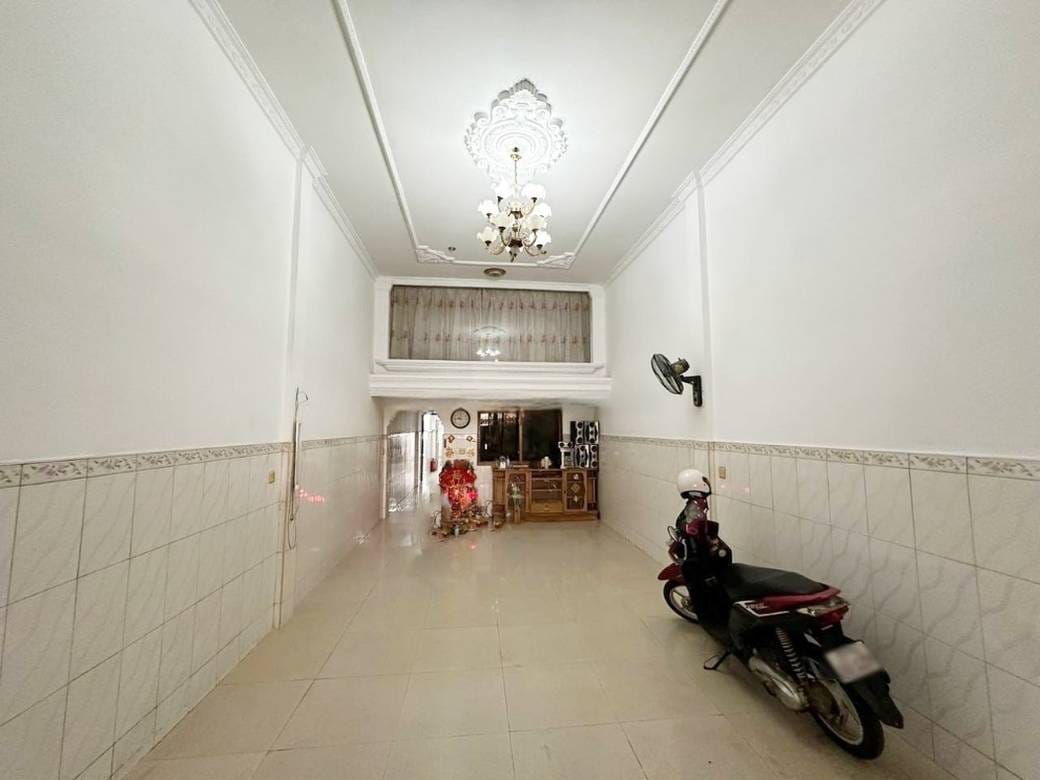 店屋出租，位于万景岗3分区（BKK3), 波哥堪, 金边